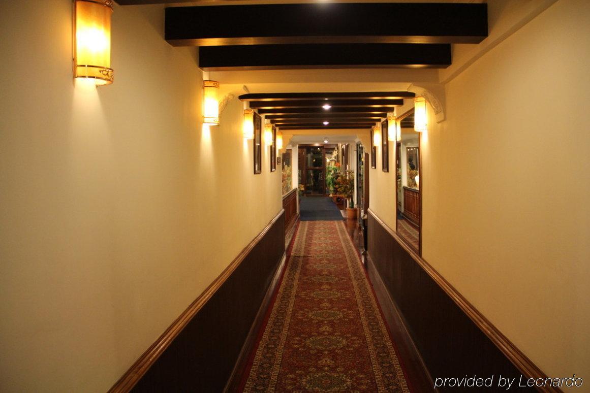 R.J.Resorts Дарджилинг Интерьер фото