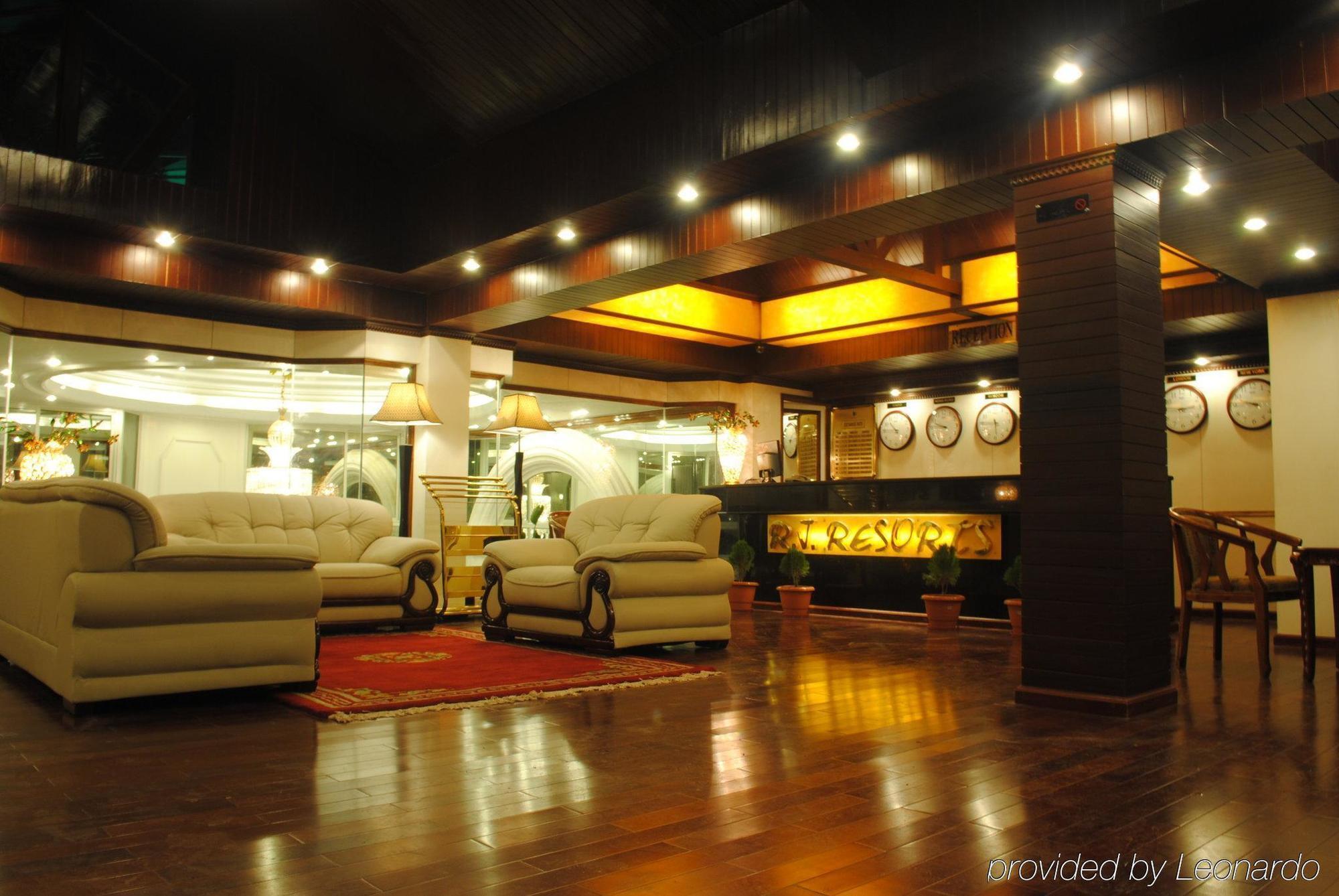 R.J.Resorts Дарджилинг Интерьер фото